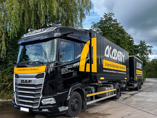 DAF-XG-450-FAN-BDF-Intensivfahrschule-ACADEMY
