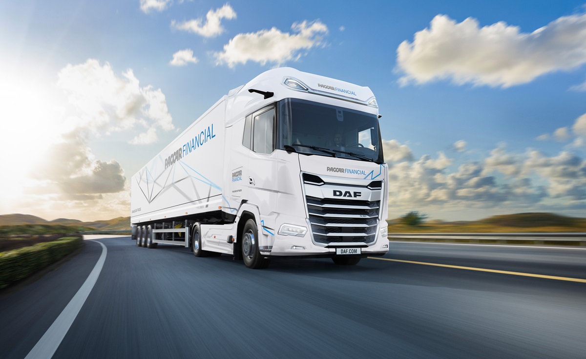 DAF XG PacLease x FLEETLOOP